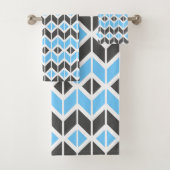 Modern Blue Grey Herringbone Geometric Pattern Bad Handdoek (Insitu)