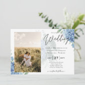 Modern Blue Hydrangea PHOTO Wedding Invitation Kaart (Staand voorkant)