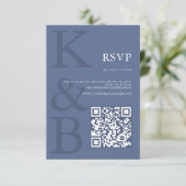 Modern Blue Monogram Minimalist Wedding RSVP Kaartje (Staand voorkant)