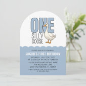 Modern Blue One Silly Goose 1st Birthday Party Kaart (Staand voorkant)