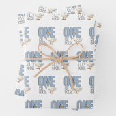Modern Blue One Silly Goose First Birthday Inpakpapier Vel (In situ)