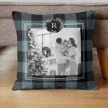 Modern Blue Plaid | Family Photo | Initiaal Kussen<br><div class="desc">Modern Blue Plaid | Family Photo Initial Pillows make for thoughtful and practical gifts, offering in comfort en relaxation to the recipiënt. Here's a description of pillows as a gift: Give the gift of ultimate comfort and relaxation with these luxurious pillows. Crafted with the finest materials, these pillows are designed...</div>