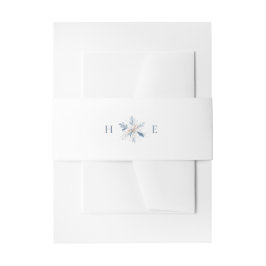 Modern Blue Snowflake Monogram Wedding Uitnodigingen Wikkel