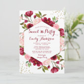 Modern Blush Burgundy Floral Sweet 16 Kaart (Staand voorkant)