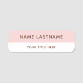 Modern Blush Pink Brown White Title Pin Magnetic Naamplaatje (Voorkant)