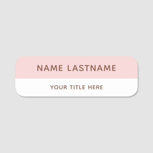Modern Blush Pink Brown White Title Pin Magnetic Naamplaatje (Voorkant)