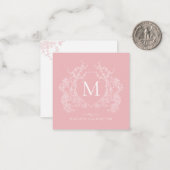 Modern Blush Pink Floral Crest Monogram Notitiekaartje (Voorkant / Achterkant in situ)