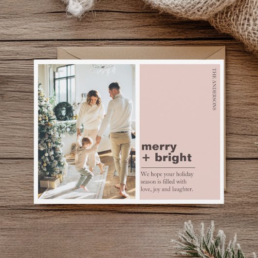 Modern Blush Pink Merry + Bright Christmas Photo Briefkaart