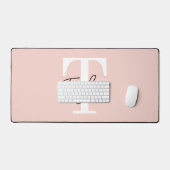 Modern Blush Roze Monogram Naam Vrouwelijk Script Bureaumat (Keyboard & Muis)