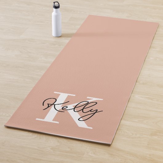 Modern Blush Roze Monogram Script Yogamat (In situ)