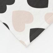 Modern Blush Roze Zwart Liefde Harten Patroon Fleece Deken (Hoek)