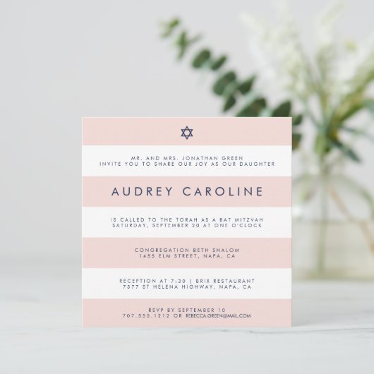 Modern Blush Stripe Bat Mitzvah Invitation Kaart (Staand voorkant)