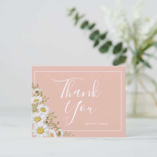 Modern Blush & White Daisies Weddenschap Bedankt Briefkaart (Staand voorkant)