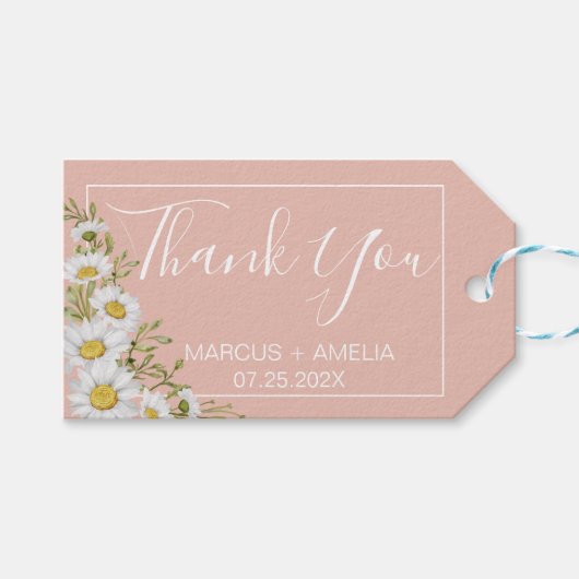 Modern Blush & White Daisies Wedding Cadeaulabel (Voorkant (Horizontaal))