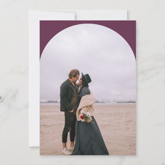 Modern boho arch 2 foto's bruiloft paars kaart (Achterkant)