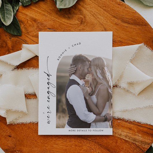 Modern Boho Arch Photo Verloving Aankondiging