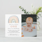 Modern Boho Baby Birthday Fotouitnodiging Kaart (Staand voorkant)