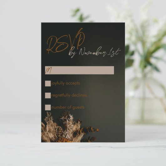 Modern Boho Dark Rustic Floral Wedding RSVP-kaart RSVP Kaartje (Staand voorkant)