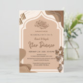 Modern Boho Earth Tone Islamic Arch Iftar Kaart (Staand voorkant)