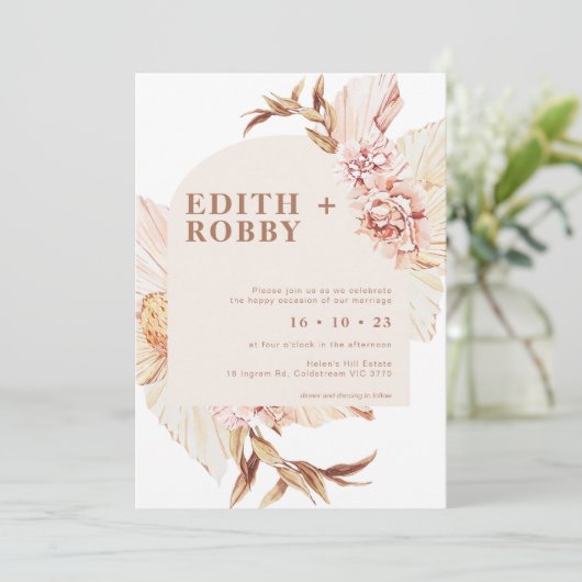 Modern Boho Floral Blush Arch Wedding Uitnodiging (Staand voorkant)