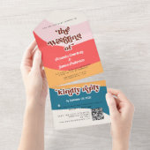 Modern Boho Groovy Retro 70s bruiloft All In One Uitnodiging (Afscheurbaar)