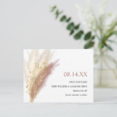 Modern Boho Pink Gold Pampas Grass Save the Date Aankondigingskaart (Staand voorkant)