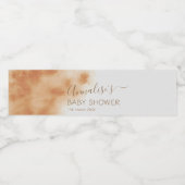 Modern Boho Waterverf Tie Dye Baby shower Beige Waterfles Etiket (Enkel label)