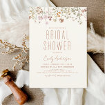 Modern Boho Wildflower Vrijgezellenfeest Elegant Kaart<br><div class="desc">Viel de komende nuptielen met een adembenemend vrijgezellenfeest geïnspireerd door wilde bloemen. Onze uitnodiging bevat verbluffende illustraties van de schoonheid van de natuur en zal de toon zetten voor een gedenkwaardige dag vol liefde en lachen. Deze uitnodiging is perfect voor een rustige of buitenshuis gehouden gebeurtenis en kan nu worden...</div>