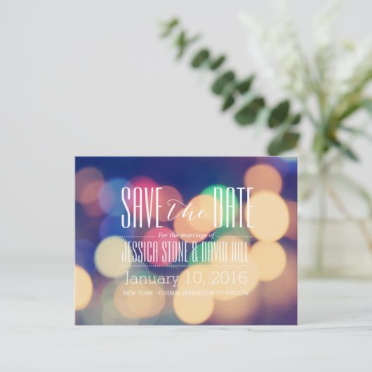 Modern Bokeh Lights Wedding Save the Date Aankondigingskaart (Staand voorkant)