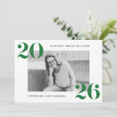 Modern Bold 2025 Groene Foto Afstudeerfeest Kaart (Staand voorkant)