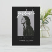 Modern Bold Black Script Photo Graduation Aankondiging (Staand voorkant)