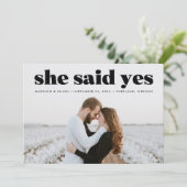 Modern Bold Black Typography Ze zei ja foto Save The Date (Staand voorkant)