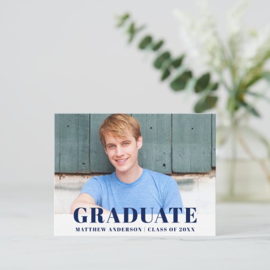 Modern Bold Blue Graduation Party Uitnodiging (Staand voorkant)