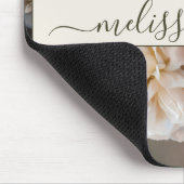 Modern Bold Floral Magnolia | Girly Gift Muismat (Hoek)