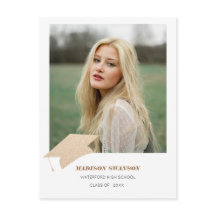 Modern Bold Minimalist Afstudeerder Announcement G