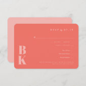 Modern Bold Monogram Koraal Wedding RSVP Informatiekaartje (Voorkant / Achterkant)