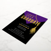 Modern Bold Paars Afstudeerder Pet Afstuderen Folie Uitnodiging (Gedraaid)