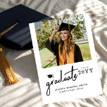 Modern Bold Script Graduate 4 Photo Graduation Kaart<br><div class="desc">Celebrate your graduate’s milestone with this Modern Script Graduate 4 Photo Graduation Invitation, designed to showcase three favorite photos in a stylish and meaningful way. Featuring elegant flowing script paired with clean modern typography, this personalized invitation blends timeless sophistication with a contemporary layout. Perfect for high school or college graduation...</div>