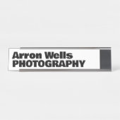 Modern Bold Typografie Bureau Naambordje (Voorkant)