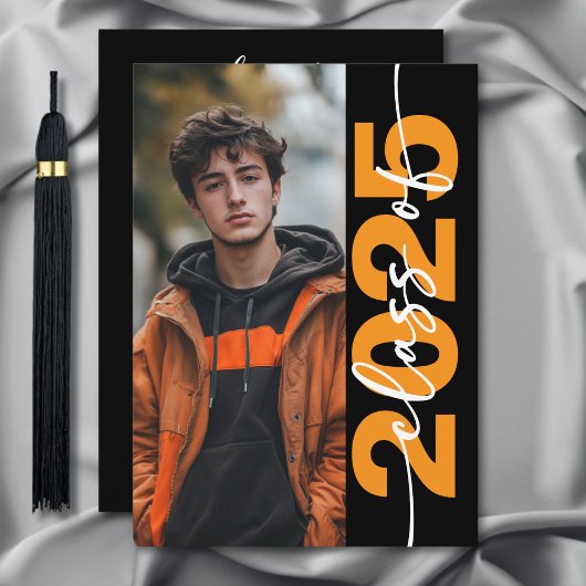 Modern Bold Typography Afstudeerder aangekondigd Kaart