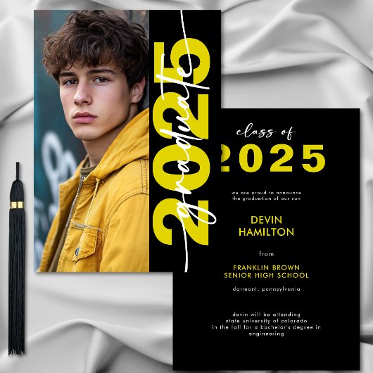 Modern Bold Yellow Typography Afstudeerder aangeko Kaart