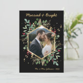 Modern Botanical Greenery Photo Married and Bright Feestdagenkaart (Staand voorkant)