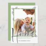 MODERN BOTANISCHE zegeningen lijst zwart groen Feestdagenkaart<br><div class="desc">door kat massard >>> www.simplysweetPAPERIE.com <<< Een elegant, eenvoudig botanisch fotoontwerp. Maximale oppervlakte om ook uw mooie familie weer te geven! TIPS 1. Resize/van plaats de foto de "pas het"knoop aan. 2. U kunt de doopvonten ook veranderen, meer tekst bewegen en toevoegen! JE FOTO MOET HELPEN OM ZO GELIJK TE...</div>