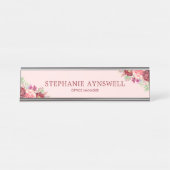 Modern Bourgondië Blush Roze Bloemen Waterverf Bureau Naambordje (Voorkant)