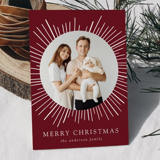 Modern Bourgondië Sunburst Vrolijk Kerstfeest 2 Fo Feestdagenkaart