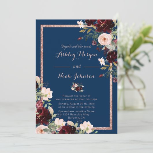 Modern Bourgondisch Blauw Bruiloft Uitnodiging Mar (Staand voorkant)