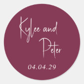 Modern Bourgondisch handgeschreven script Elegant Ronde Sticker (Voorkant)