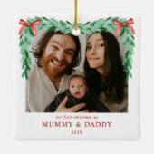 Modern Bow Eerste Kerstmis als mama en papa Foto Keramisch Ornament (Achterkant)