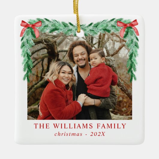 Modern Bow Vrolijk Kerstfeest Familiefoto Keramisch Ornament (Voorkant)