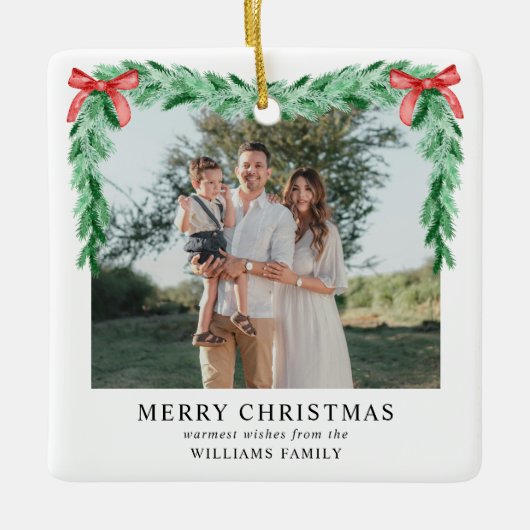 Modern Bow Vrolijk Kerstfeest Familiefoto Keramisch Ornament (Voorkant)